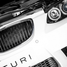 BMW E9X M3 – Black Carbon Intake