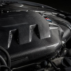 BMW E9X M3 – Carbon Inlet Plenum